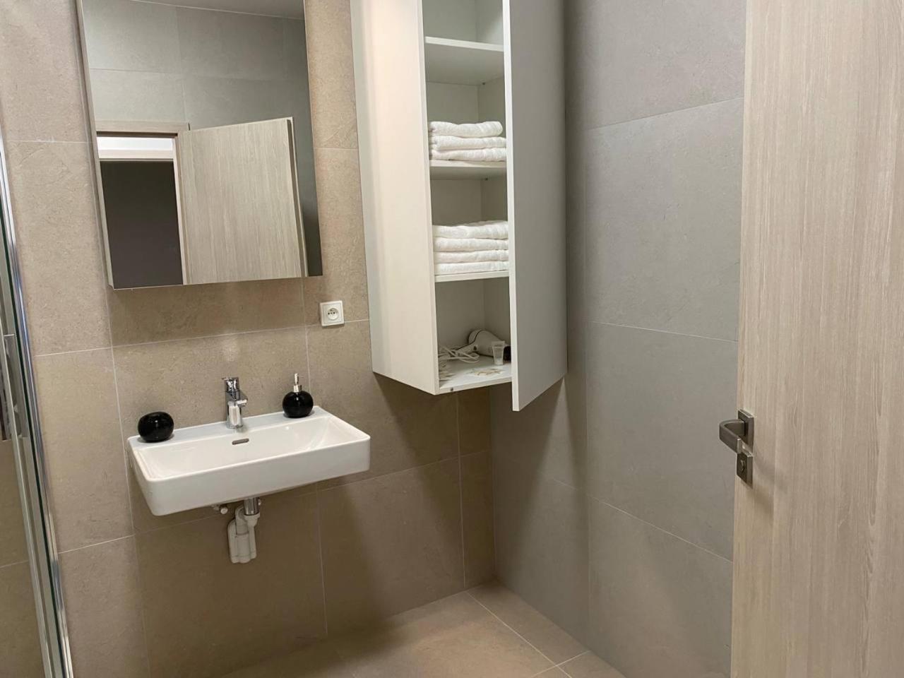 Perla Hradce 101 Hradec Kralove Exterior foto