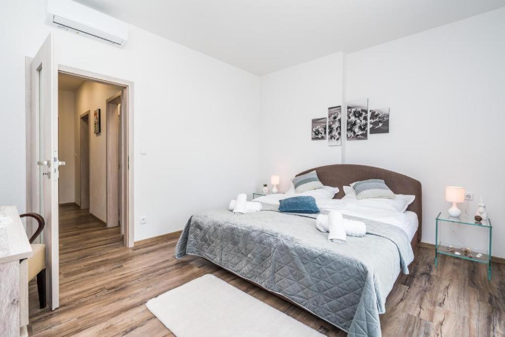 Perla Hradce 101 Hradec Kralove Exterior foto